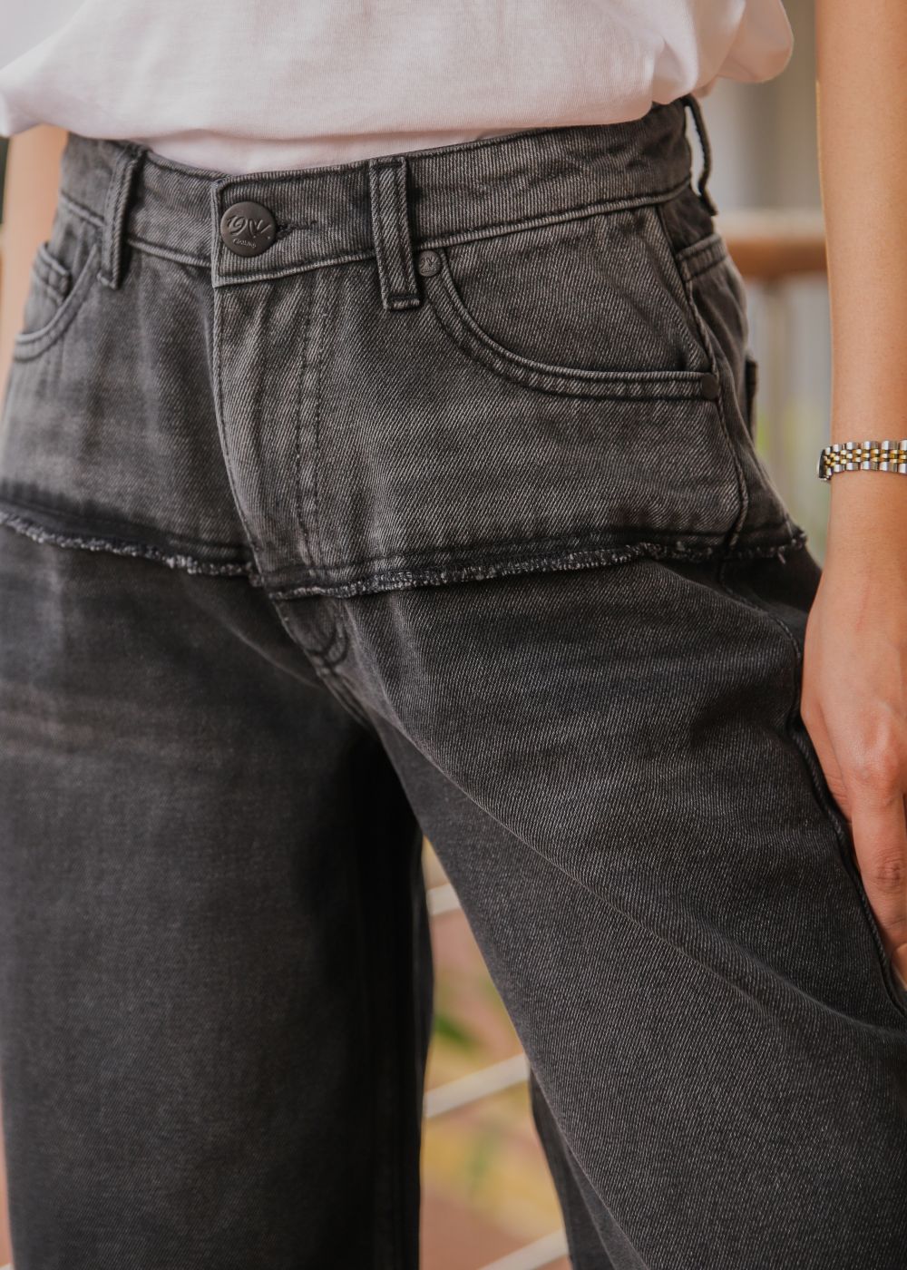 Women's Shade Shift Jeans in Black with a Separate Top and Bottom Joint
