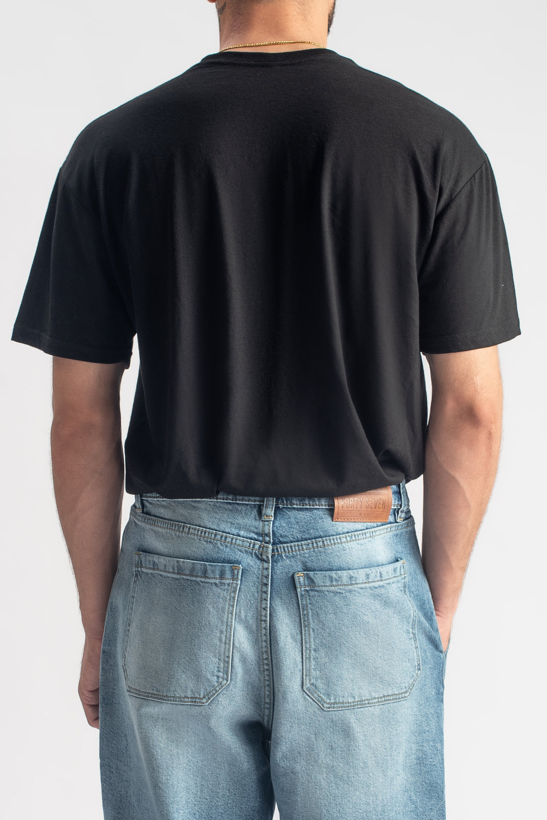 Men's basic black crew neck t-shirt with classic fit