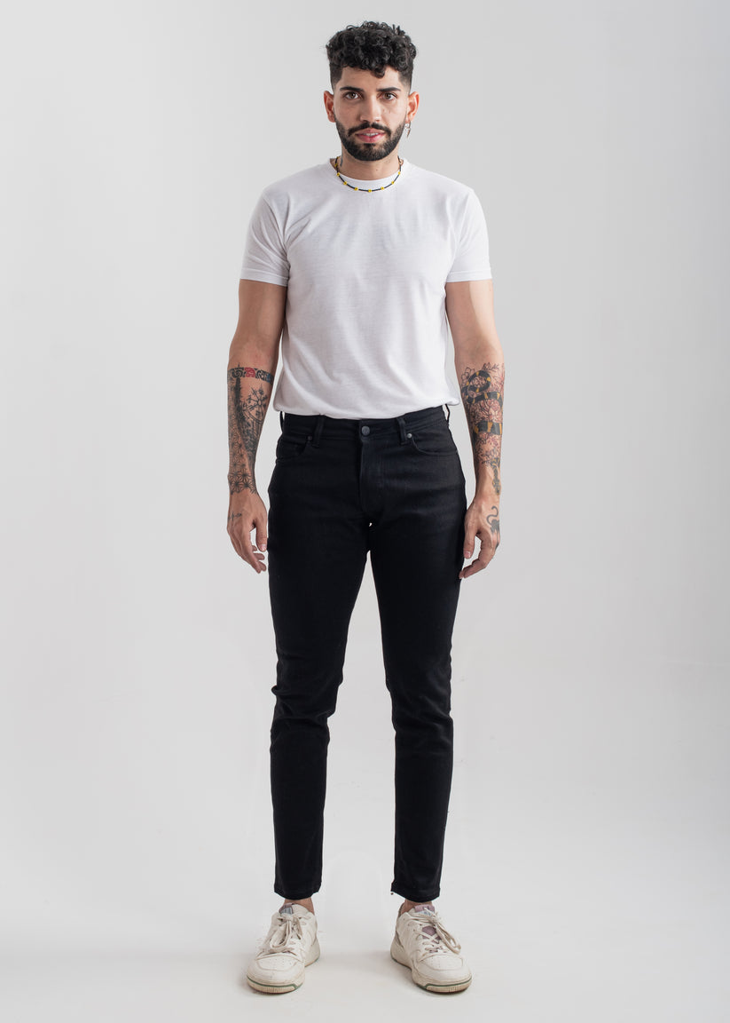 Men's slim fit jet black jeans with clean finish