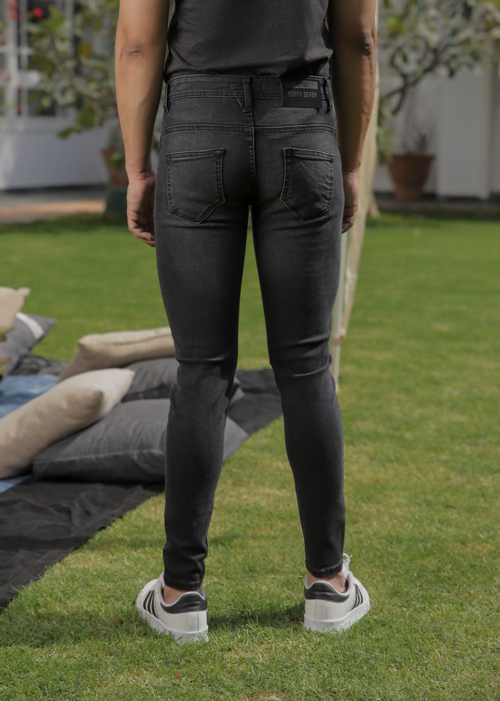 Phantom Black Jeans 