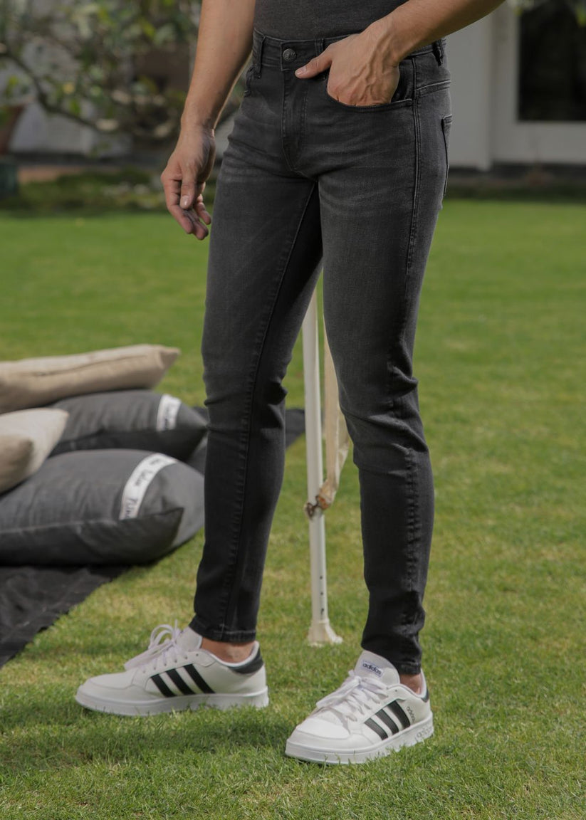 Phantom Black Jeans 