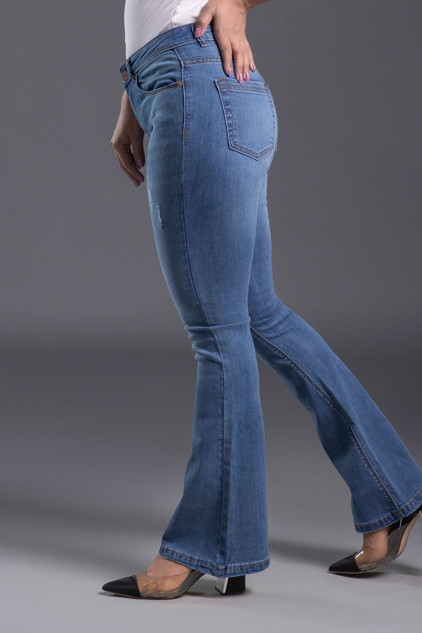 Provocative Ripped Bootcut Jeans 