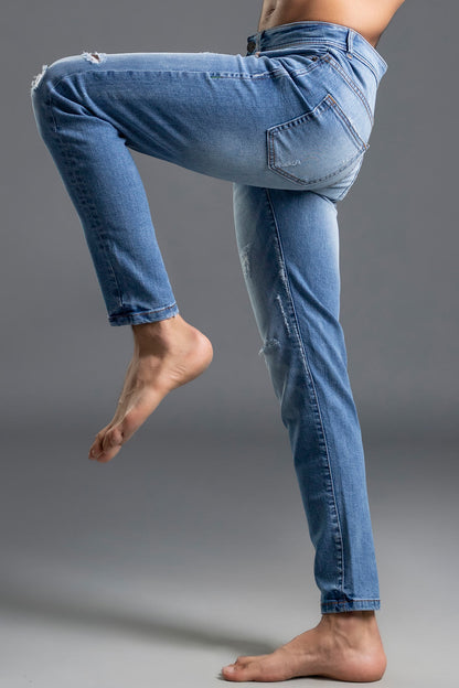 Skinny Mid Rise Jeans (Ice Blue) (Decible freak )