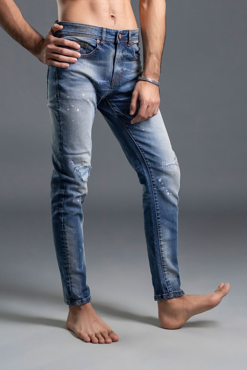 Men's ripped skinny jeans in light blue