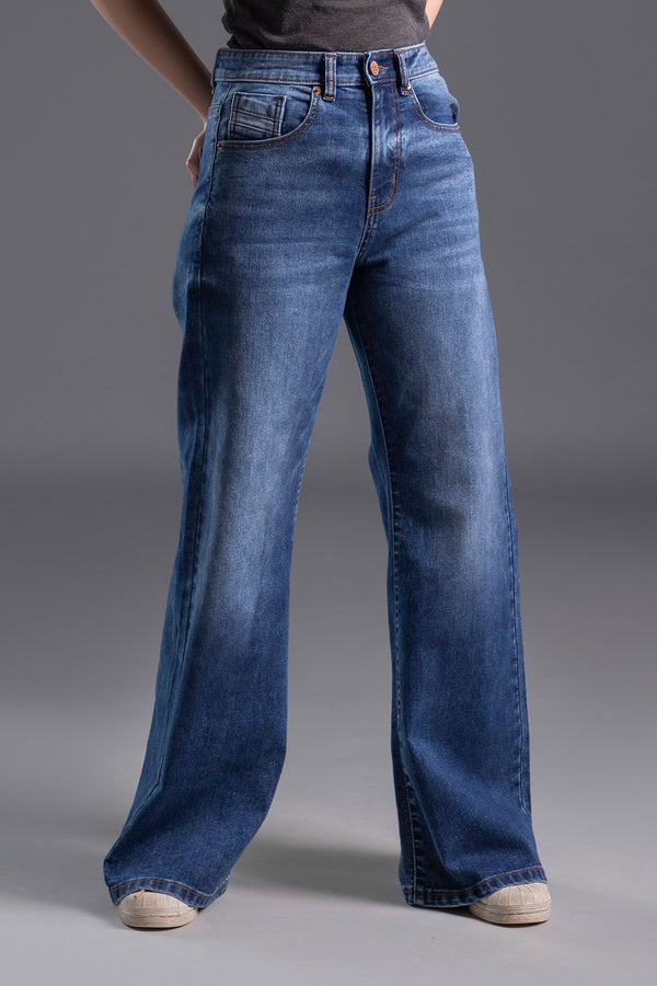 Women's Flare Jeans in Mid Blue 
