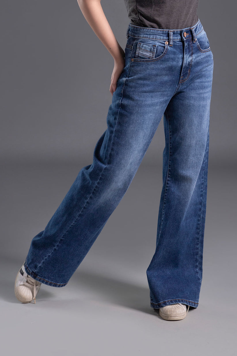 Women's Flare Jeans in Mid Blue 