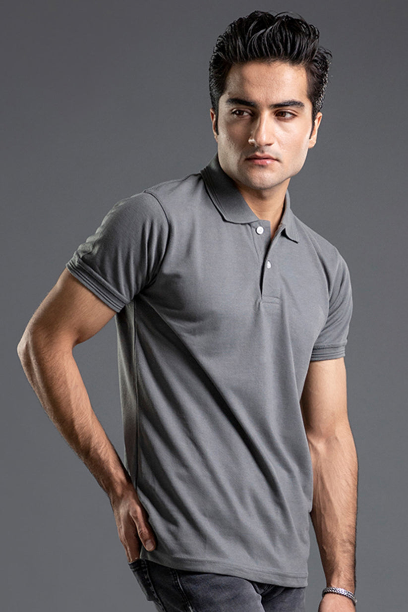 Men's regular fit grey polo shirt with classic collar