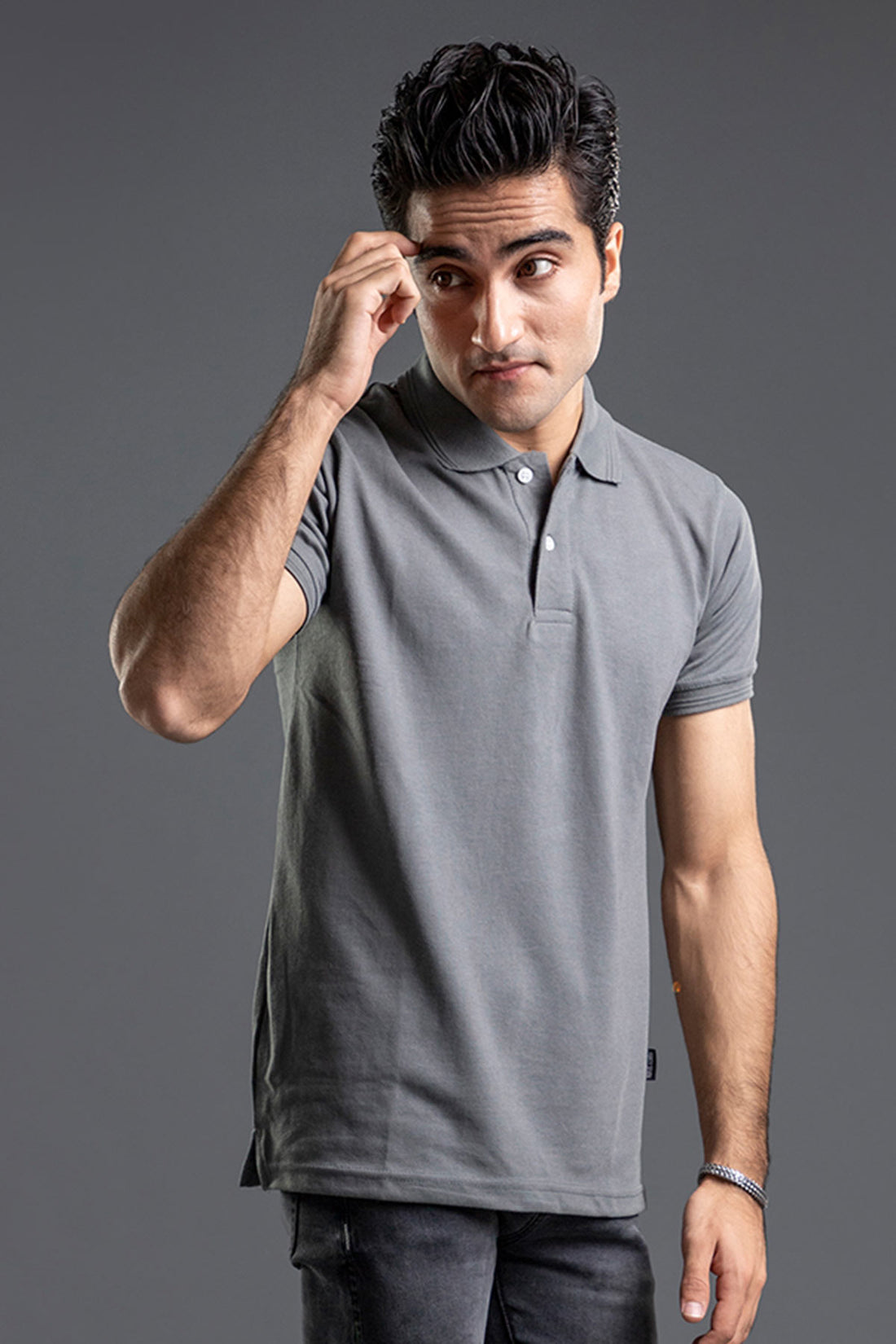Men's regular fit grey polo shirt with classic collar