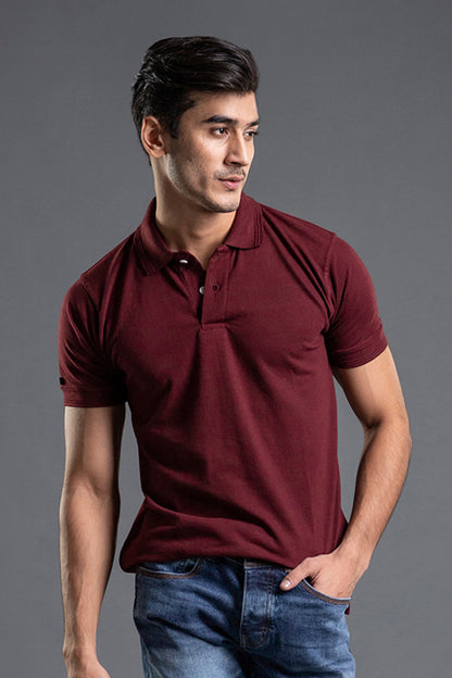 Men's regular fit maroon polo shirt with classic collar