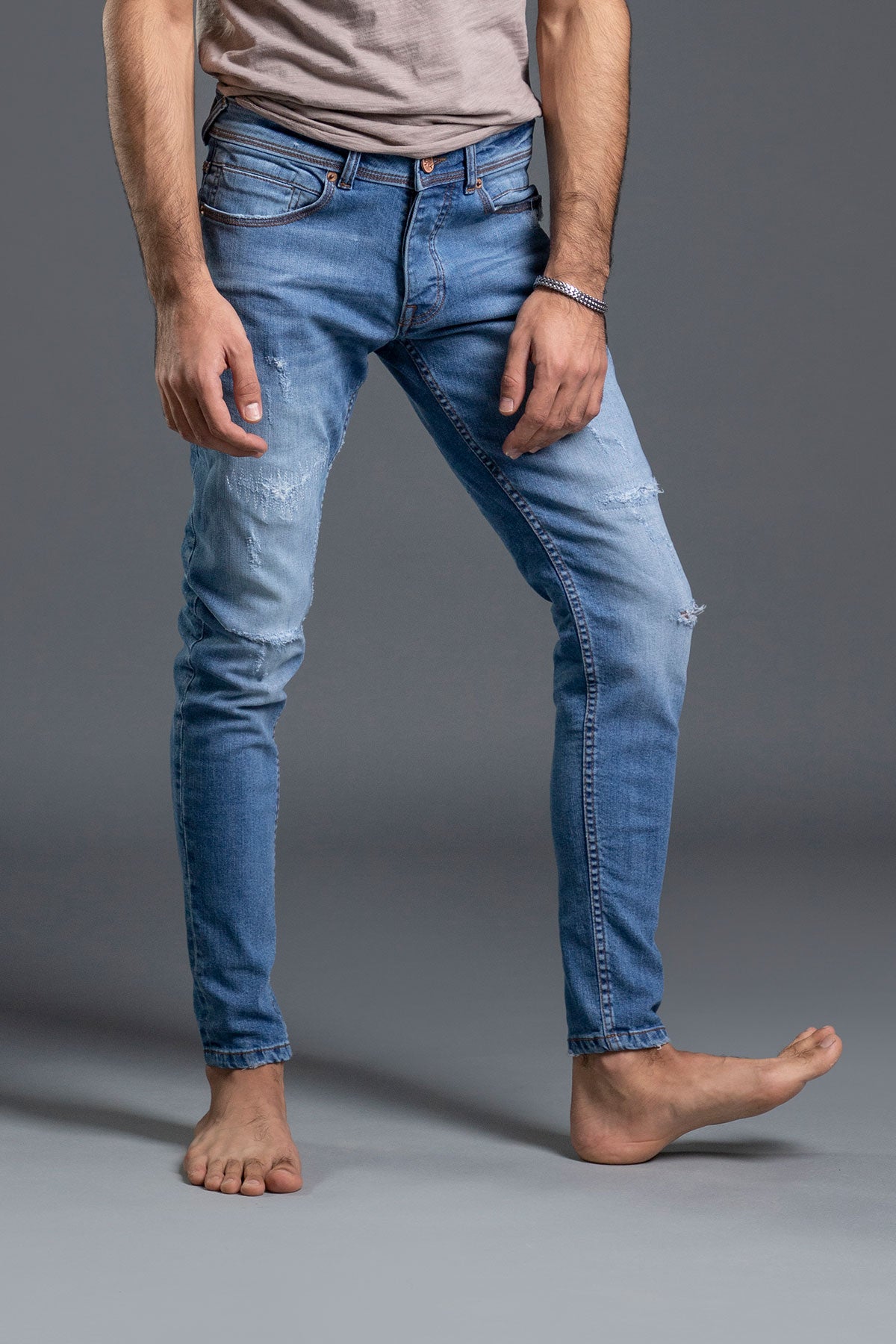 Stretchable Skinny With Grinding Jeans (Light Blue) ( Aphatus )