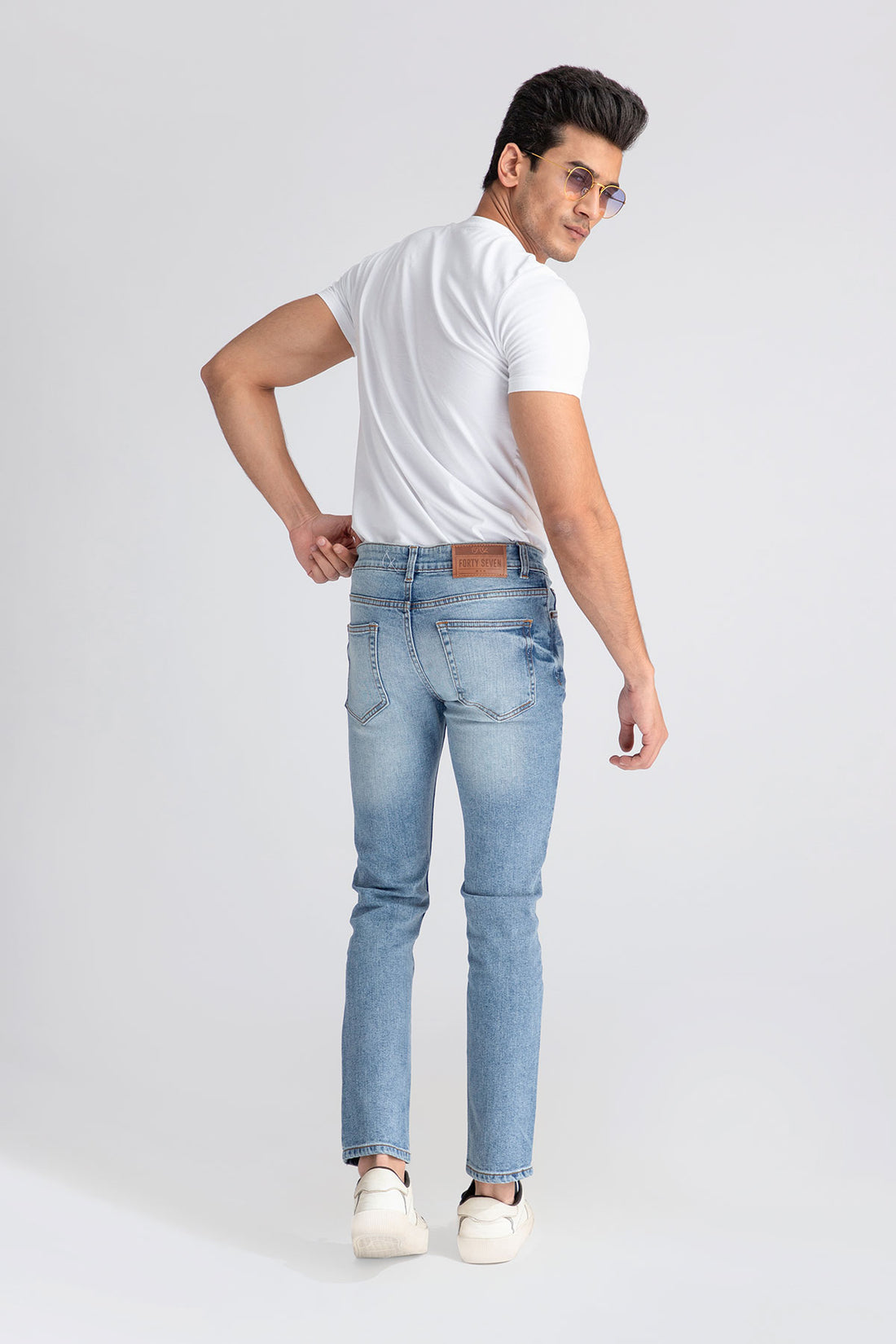 Light Blue Bruno Jeans slim fit light blue denim with faded wash for rugged outdoor styling